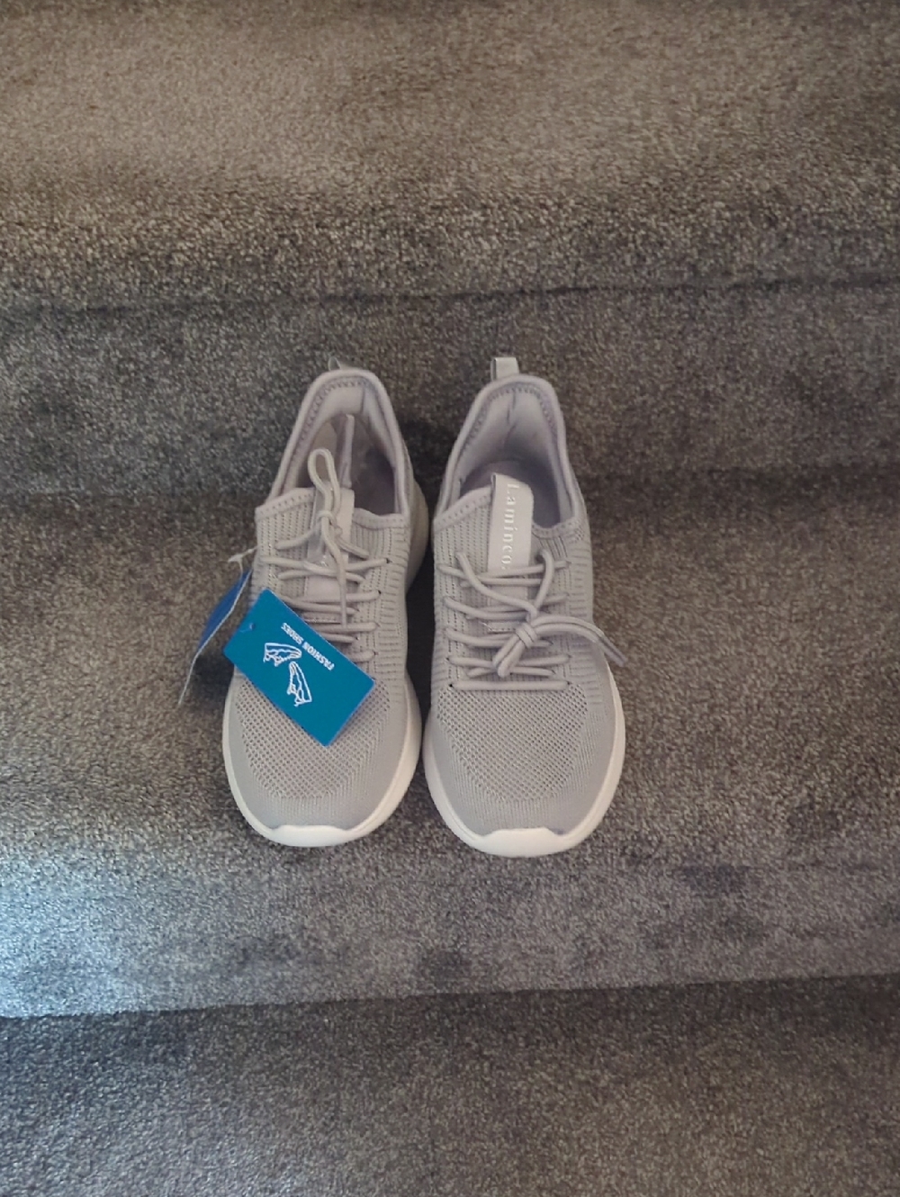 Lamincoa Liight Gray Knit Lace-Up Sneakers